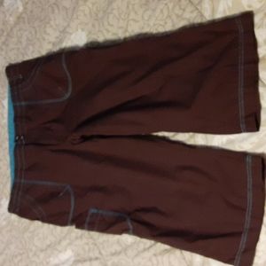 NWOT Active Capris